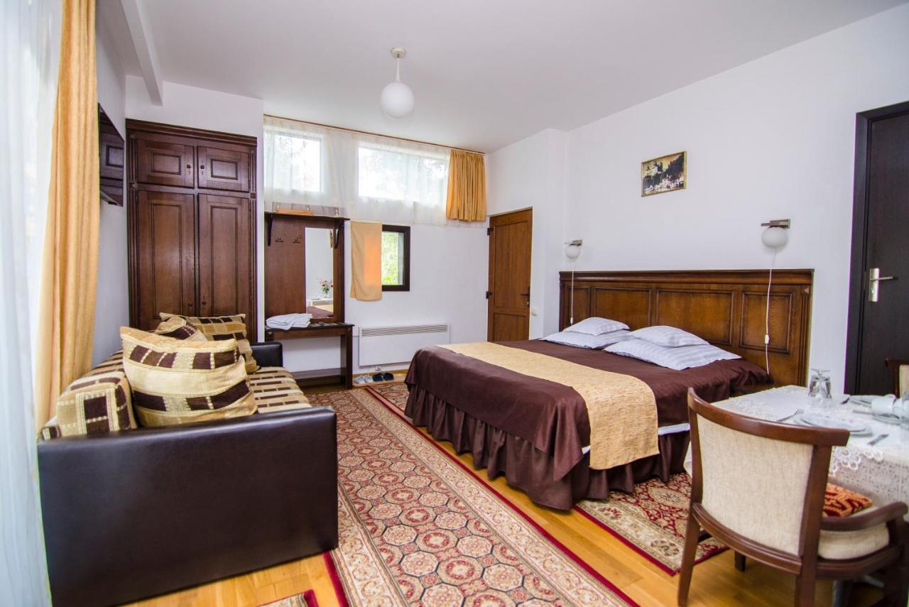 Pension Casa Medievala Bran  Exteriör bild
